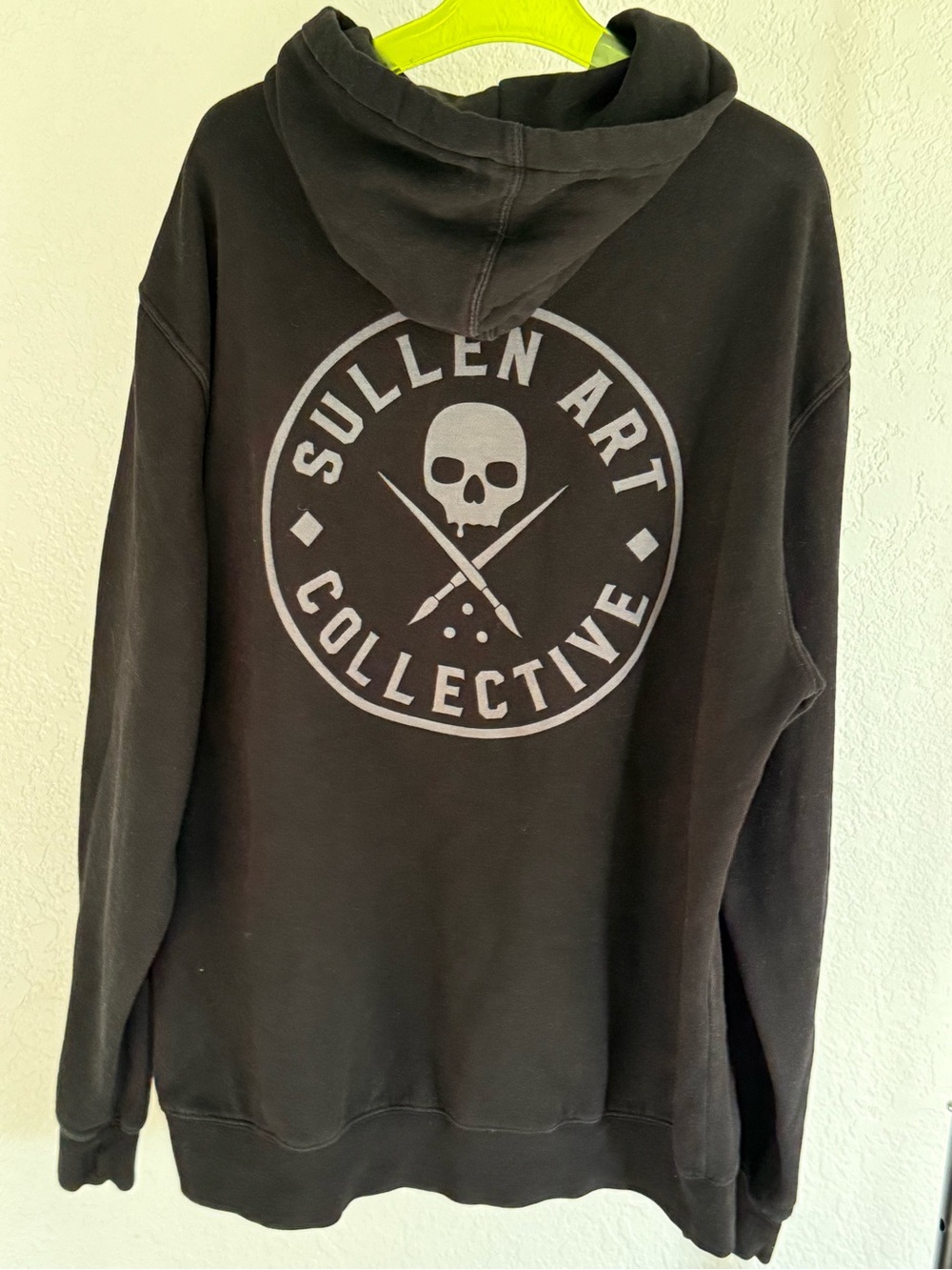 Sullen Art Collective Artist Series Skull Logo Pullover Hoodie XL